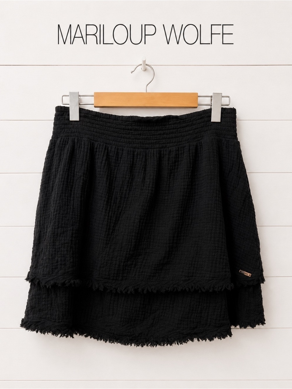 MARILOU WOLFE Black Textured Mini Skirt Size L